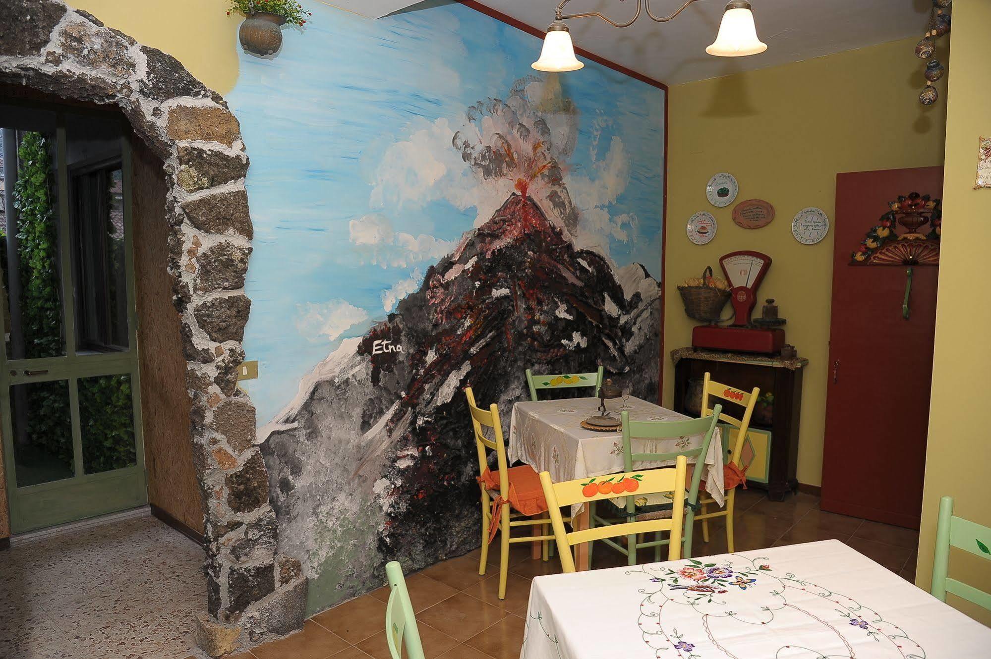 Sicilia In Miniatura "L'Atelier Dell'Etna" Bed & Breakfast Дзаферана Етнеа Екстериор снимка